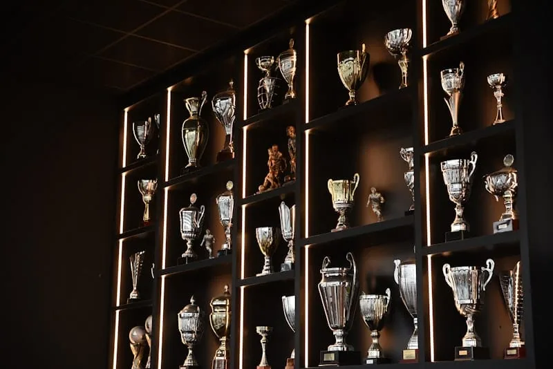 Iconic Tennis Trophies — From the Renshaw Cup to the Daphne Akhurst — SUPER.TENNIS